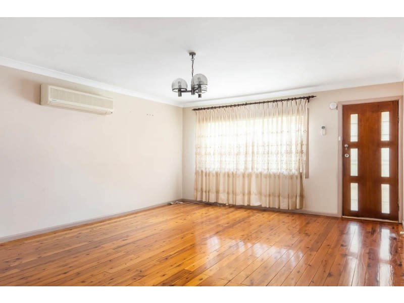 33 Kapooka  Avenue, Dapto NSW 2530