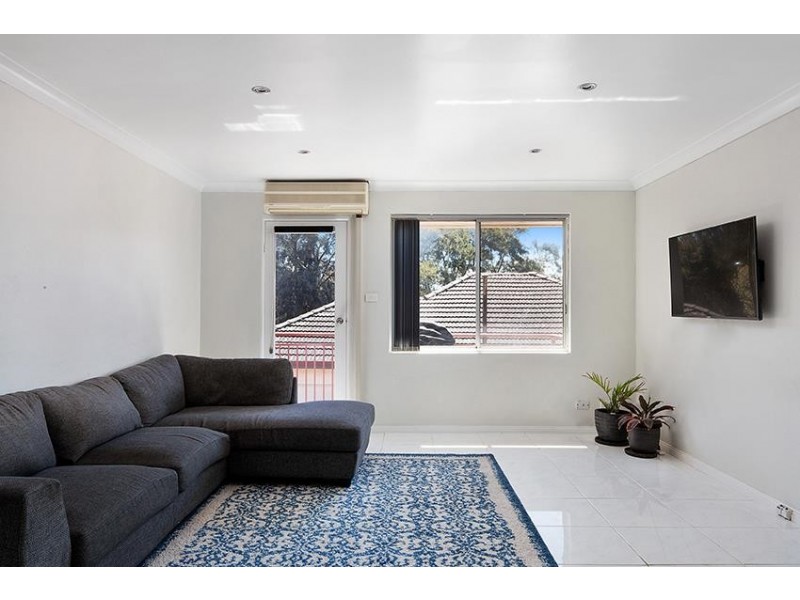 4/7 England Street, West Wollongong NSW 2500