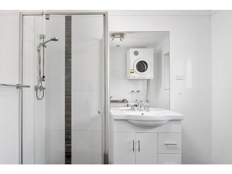 4/7 England Street, West Wollongong NSW 2500