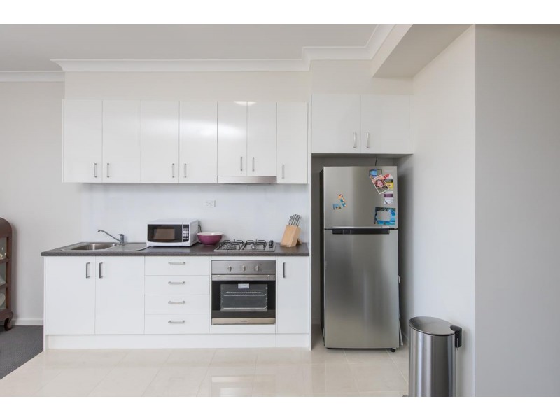 6/125 Lake Entrance Road, Barrack Heights NSW 2528