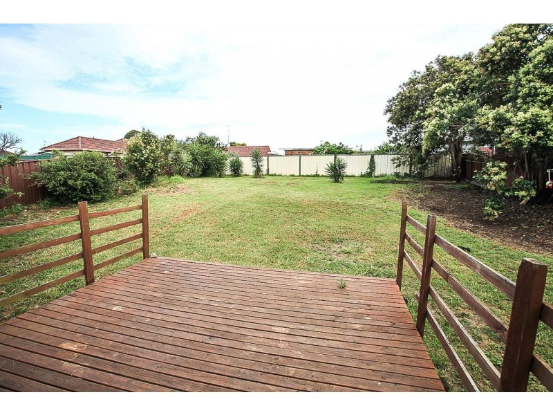 64 Vermont Road, Warrawong NSW 2502