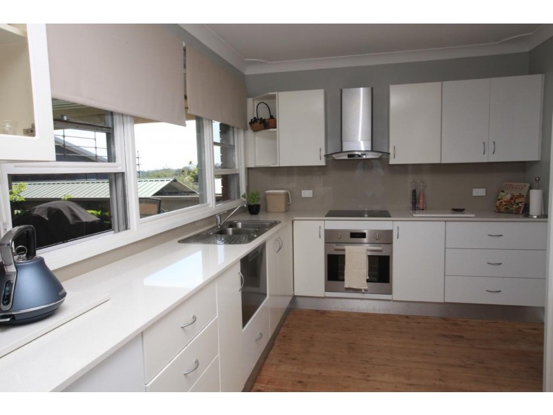 38 Charlton Street, Mount Warrigal NSW 2528