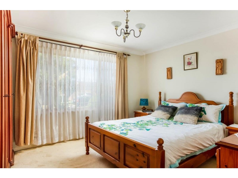 16 Tuggerah Circuit, Flinders NSW 2529