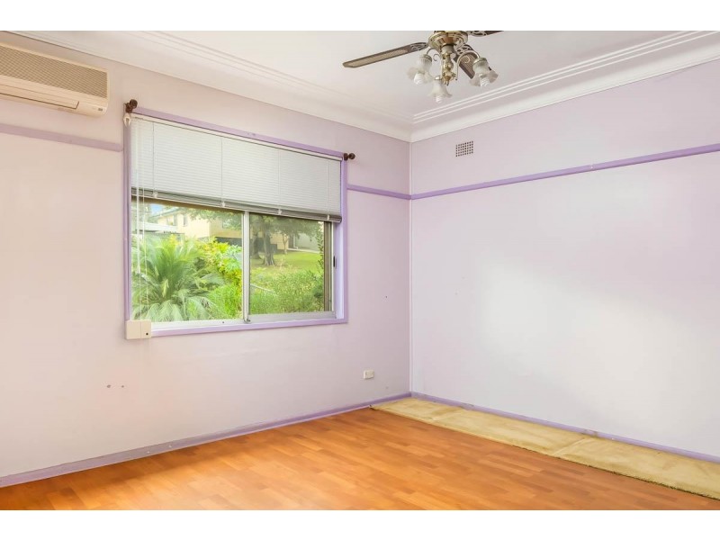 14 London Street, Berkeley NSW 2506