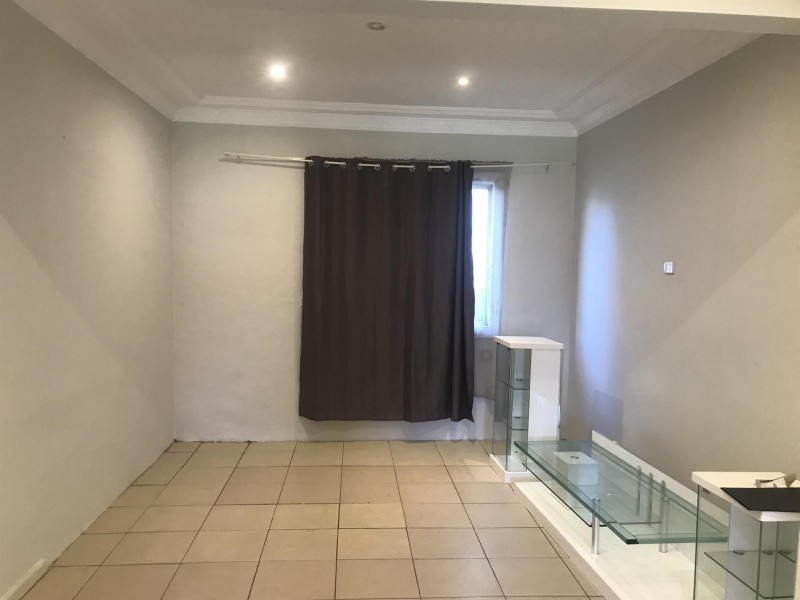 15 Newcastle Street, Cringila NSW 2502