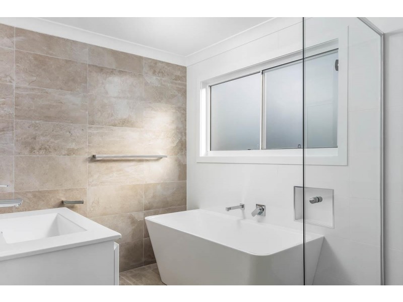 3/142 Central Avenue, Oak Flats NSW 2529