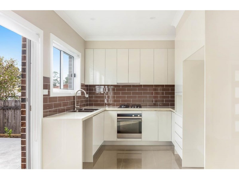 3/142 Central Avenue, Oak Flats NSW 2529