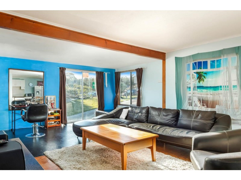 331 Northcliffe Drive, Berkeley NSW 2506