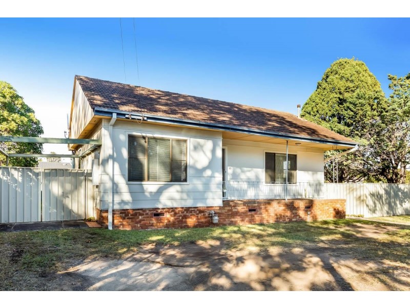 65 Deakin Street, Oak Flats NSW 2529