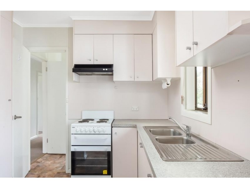 34 Day Street, Lake Illawarra NSW 2528