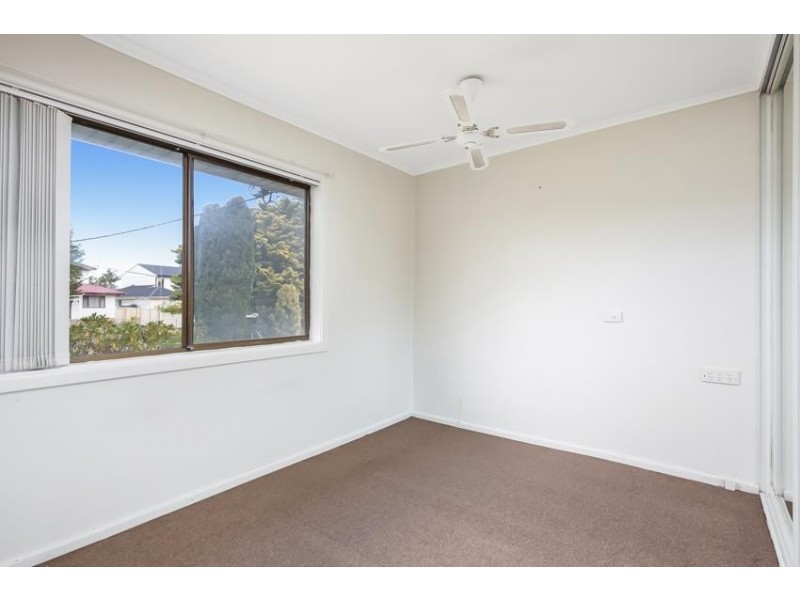 34 Day Street, Lake Illawarra NSW 2528