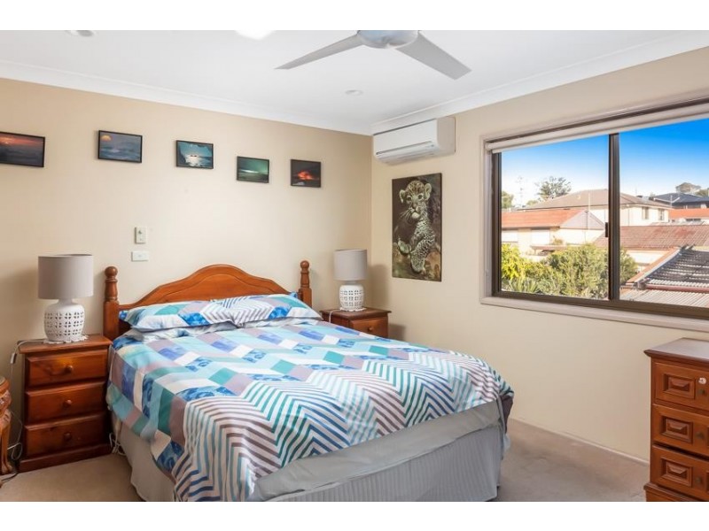 1 Goolagong Circuit, Mount Warrigal NSW 2528