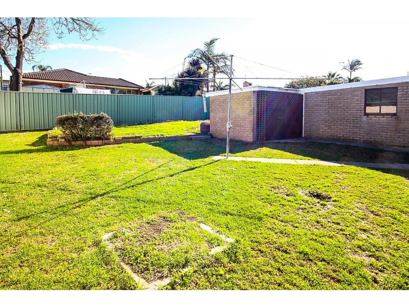 52 Sammat Avenue, Barrack Heights NSW 2528