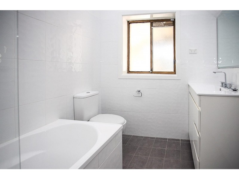 92 Yellagong Street, West Wollongong NSW 2500