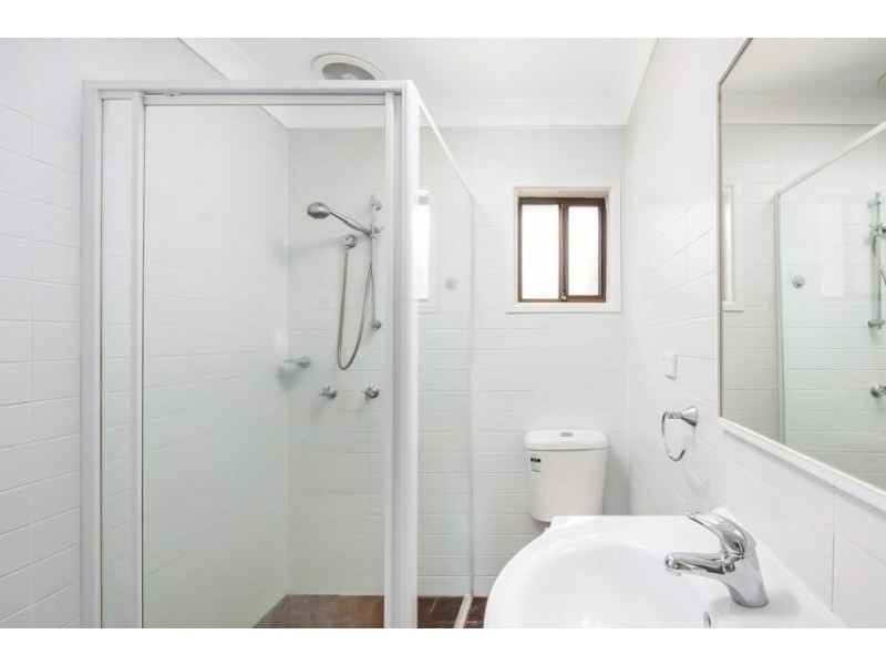 34 Day Street, Lake Illawarra NSW 2528