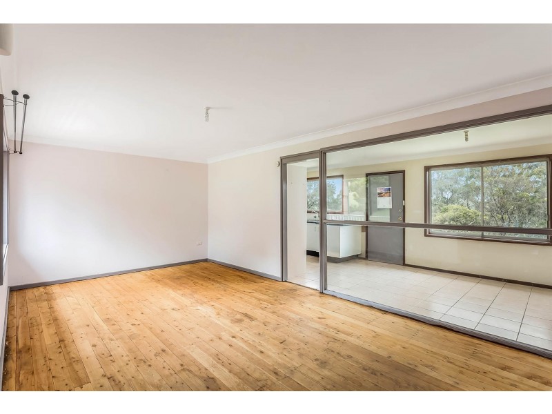 15 Bruce Street, Unanderra NSW 2526