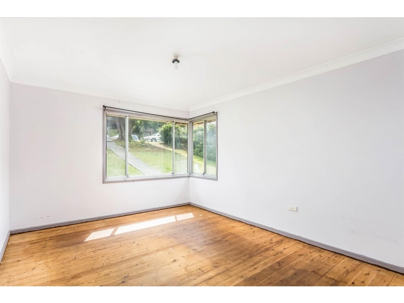 15 Bruce Street, Unanderra NSW 2526
