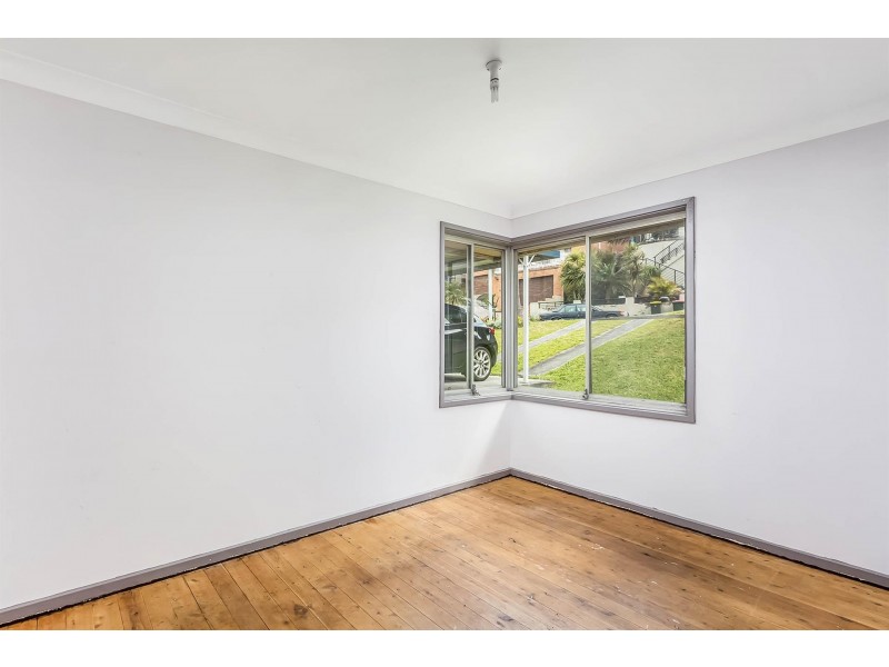 15 Bruce Street, Unanderra NSW 2526