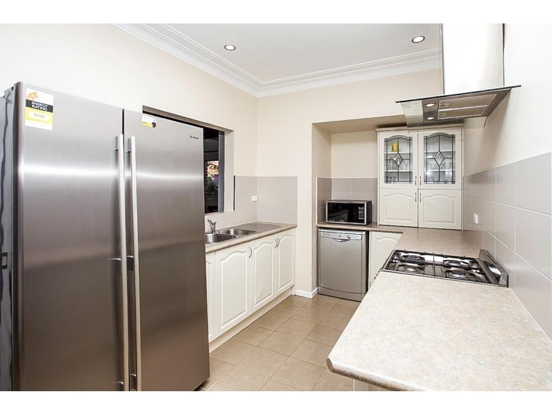 5 Kapooka Avenue, Dapto NSW 2530
