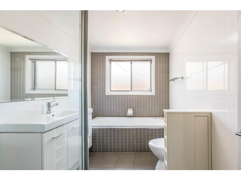 99 Whittaker Street, Flinders NSW 2529
