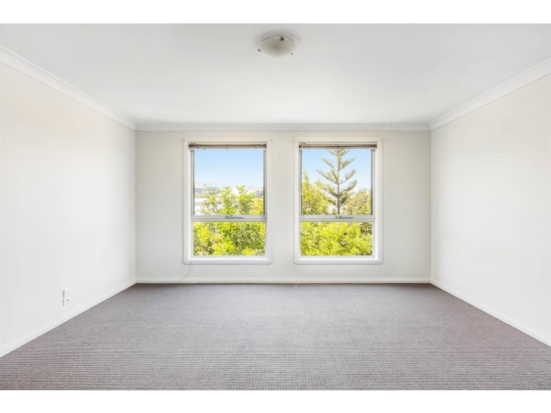 99 Whittaker Street, Flinders NSW 2529