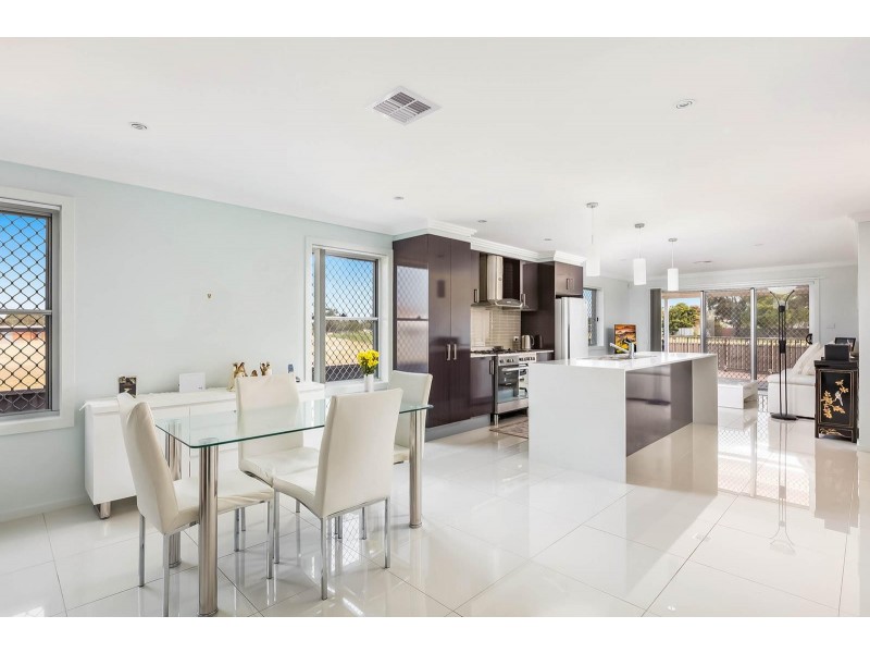 4/29 Addison Avenue, Lake Illawarra NSW 2528