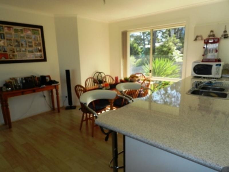 4 Warn Cl, Merimbula NSW 2548