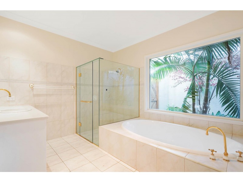 11 Wallaby Way, Tura Beach NSW 2548