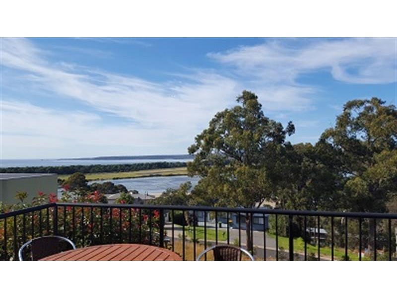 1/16 John  Cl, Merimbula NSW 2548