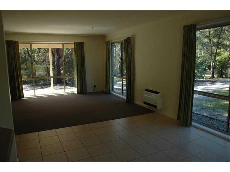 190 Arthur Kaine Dr, Pambula NSW 2549