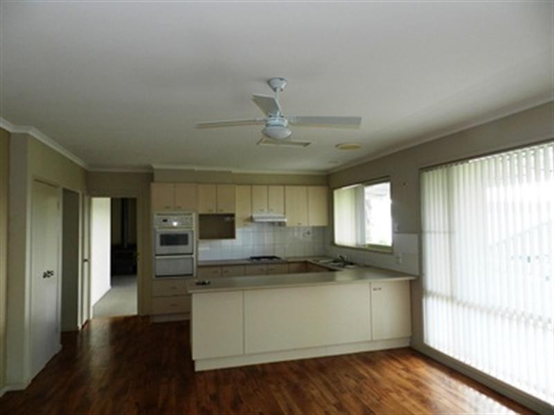 18 Lloyd St, South Pambula NSW 2549