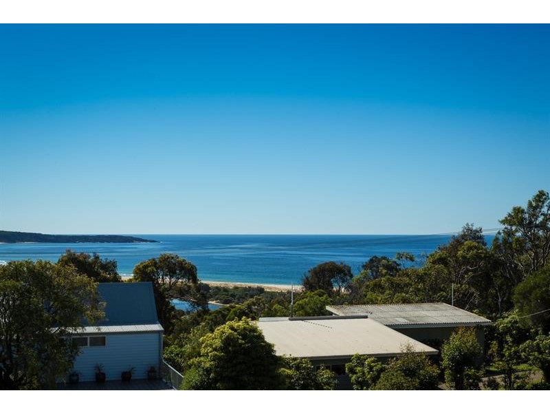 12B Lakeview Ave, Merimbula NSW 2548