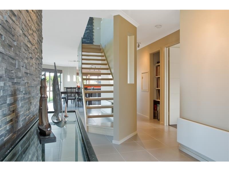 83 Headland Dr, Tura Beach NSW 2548