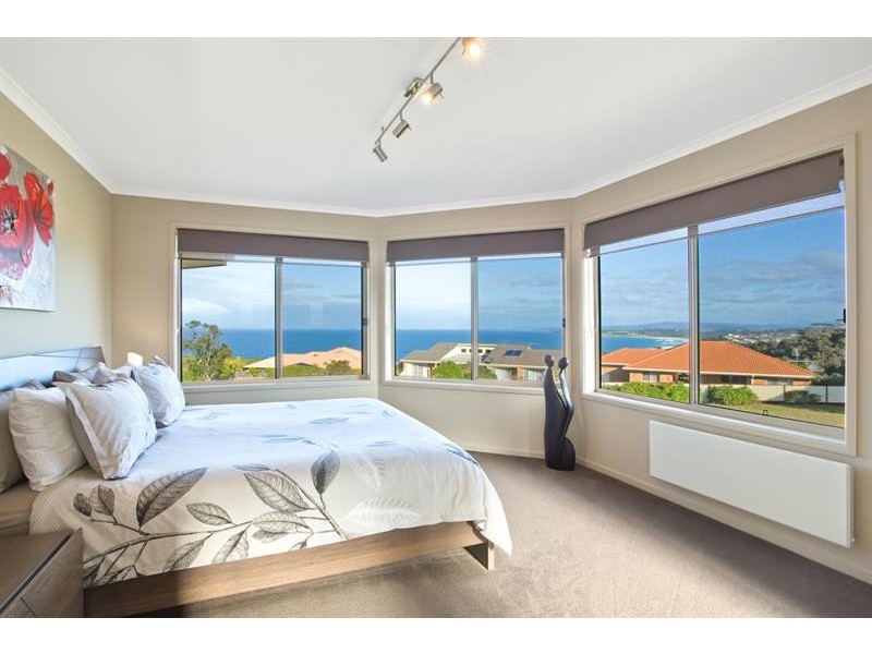83 Headland Dr, Tura Beach NSW 2548