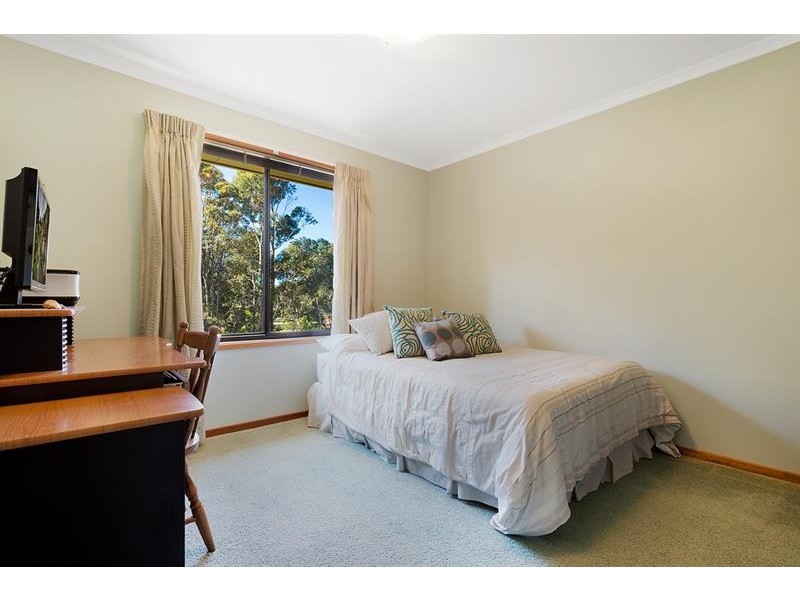 3 Flora  Ct, Tura Beach NSW 2548