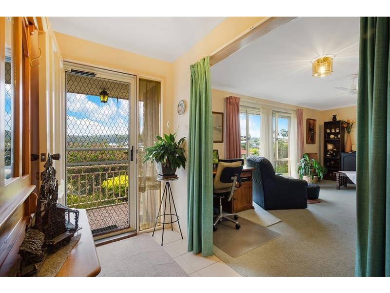 4 Endeavour  Ct, Tura Beach NSW 2548