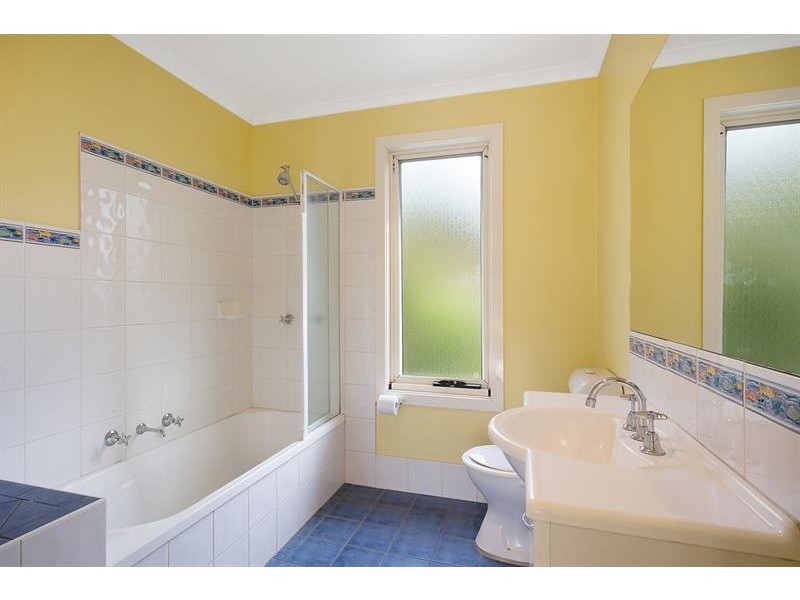 7 Sapphire Cres, Merimbula NSW 2548