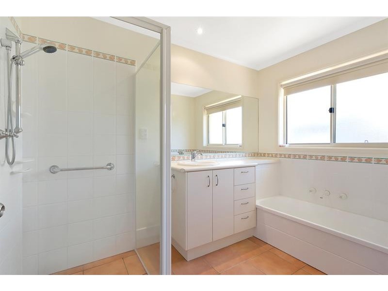 2/16 Cameron St, Merimbula NSW 2548