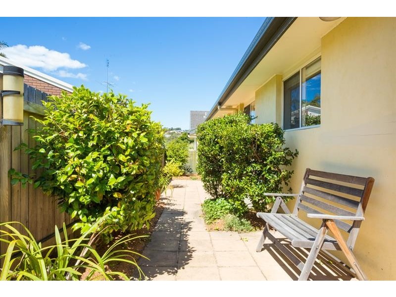 2/16 Cameron St, Merimbula NSW 2548