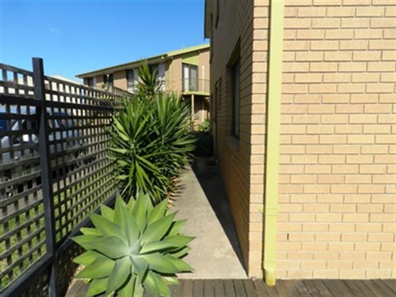 1/6 Hollis  Ct, Merimbula NSW 2548