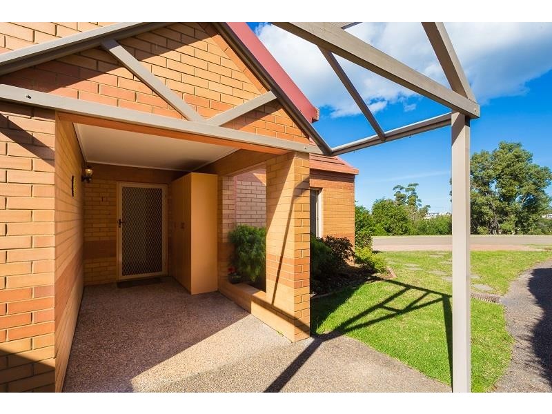 1/43 Sapphire Coast Dr, Merimbula NSW 2548