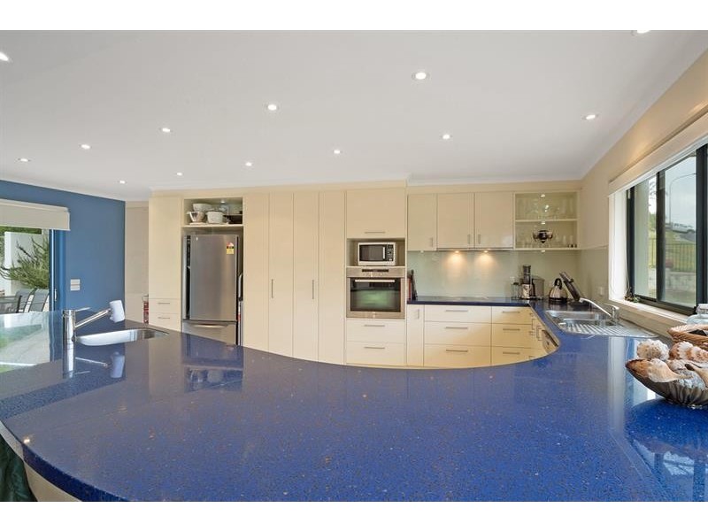 34 Jinjera Pde, Pambula Beach NSW 2549