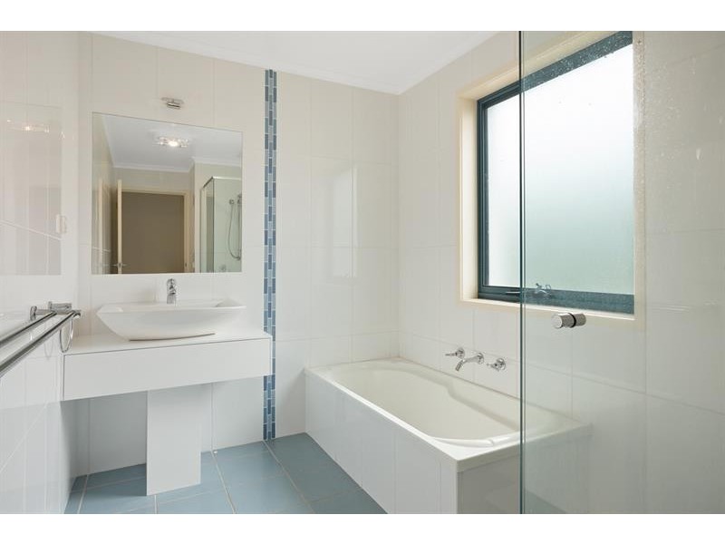 34 Jinjera Pde, Pambula Beach NSW 2549