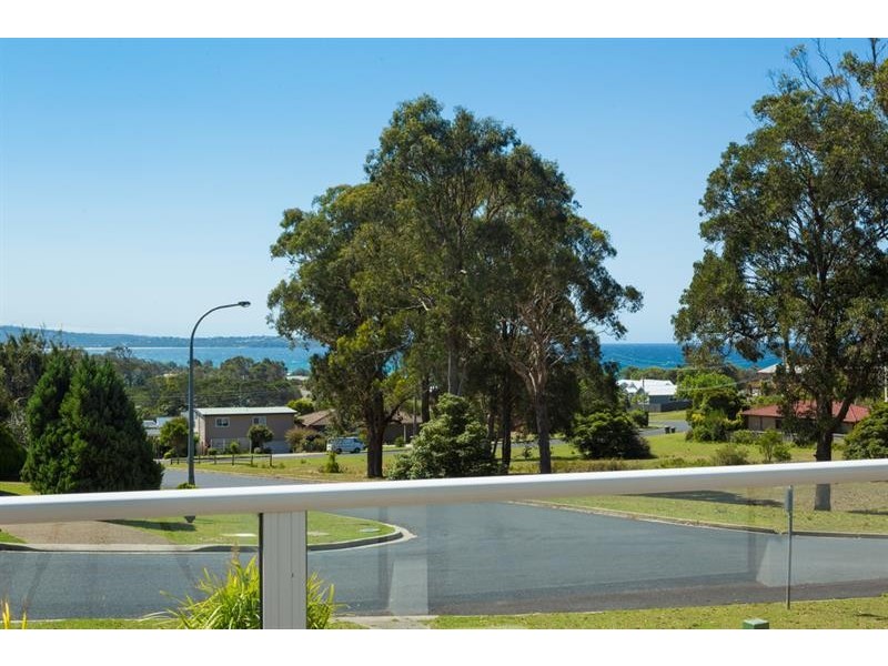 34 Jinjera Pde, Pambula Beach NSW 2549