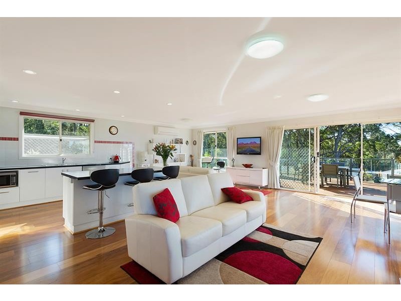 7 Rosella Pl, Tura Beach NSW 2548