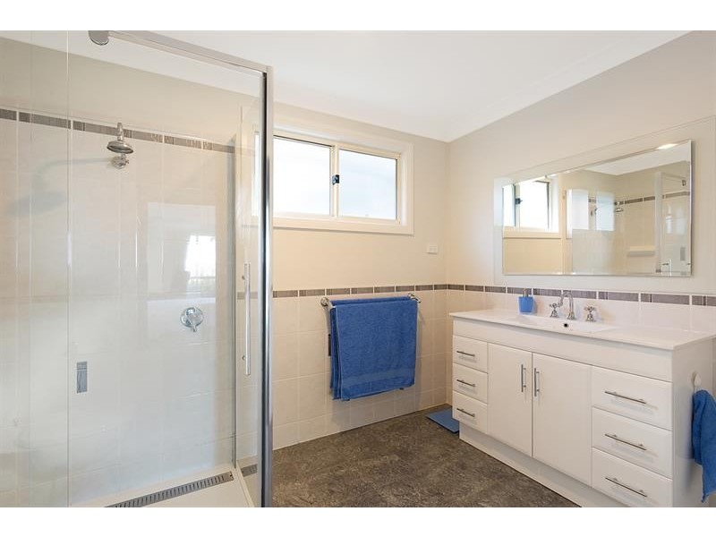 7 Rosella Pl, Tura Beach NSW 2548