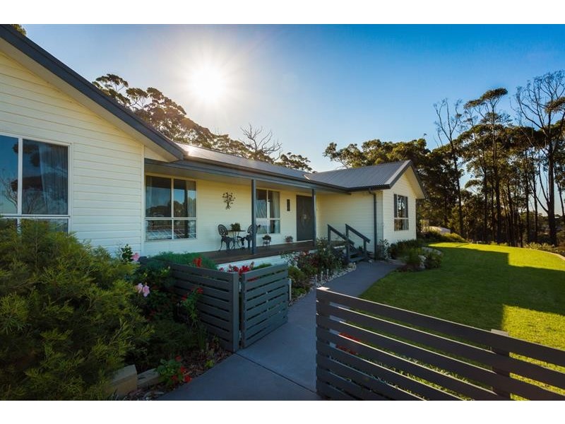 7 Rosella Pl, Tura Beach NSW 2548