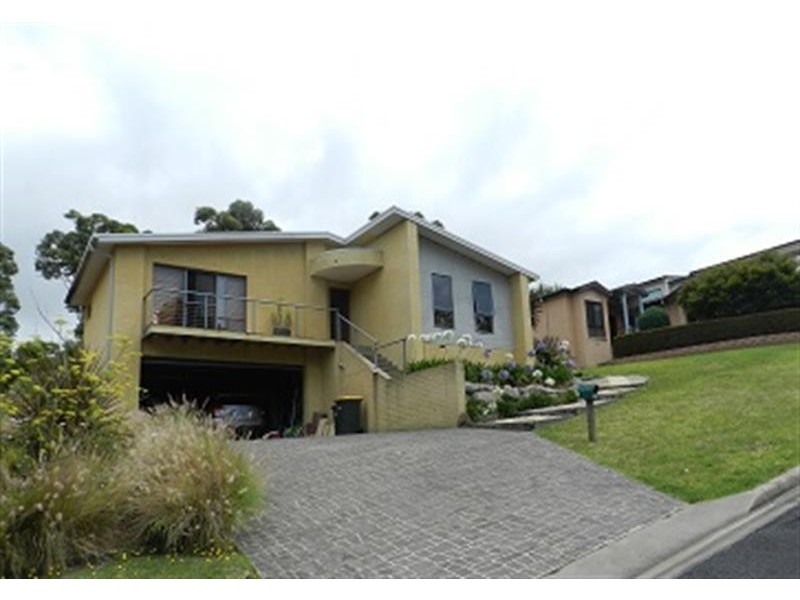 12  Tern Cl, Merimbula NSW 2548