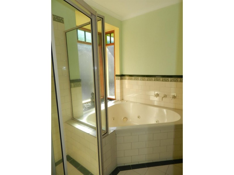 16 Garden  Cir, Merimbula NSW 2548