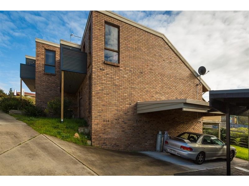 2/36 Berrambool Dr, Merimbula NSW 2548